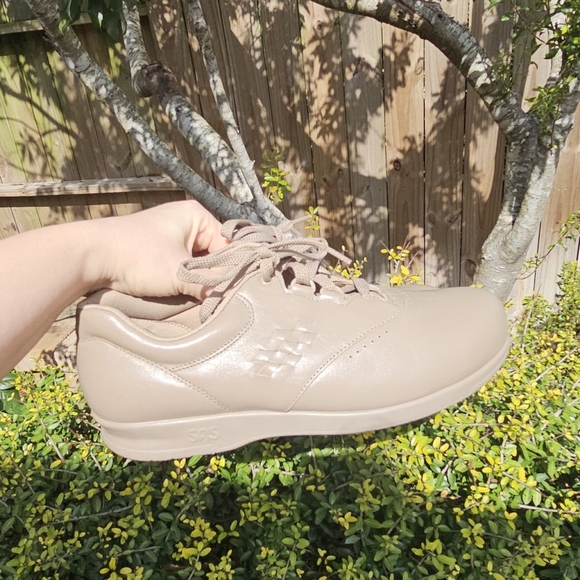 Nwot SAS Free Time (Mocha) Walking Shoe  11M - Picture 8 of 13